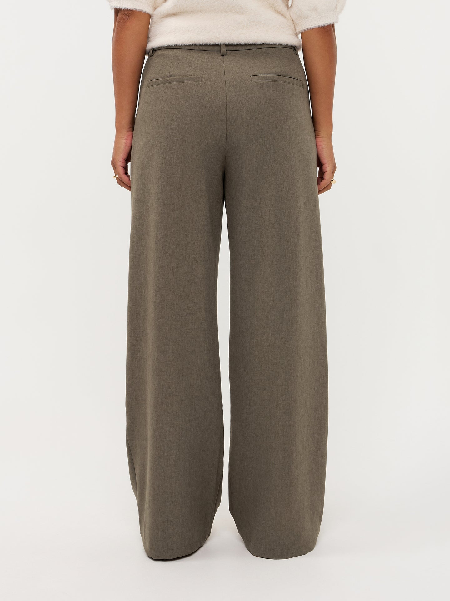Ydence pantlon olijf groen taupe model Pants Agatha Dusty olive