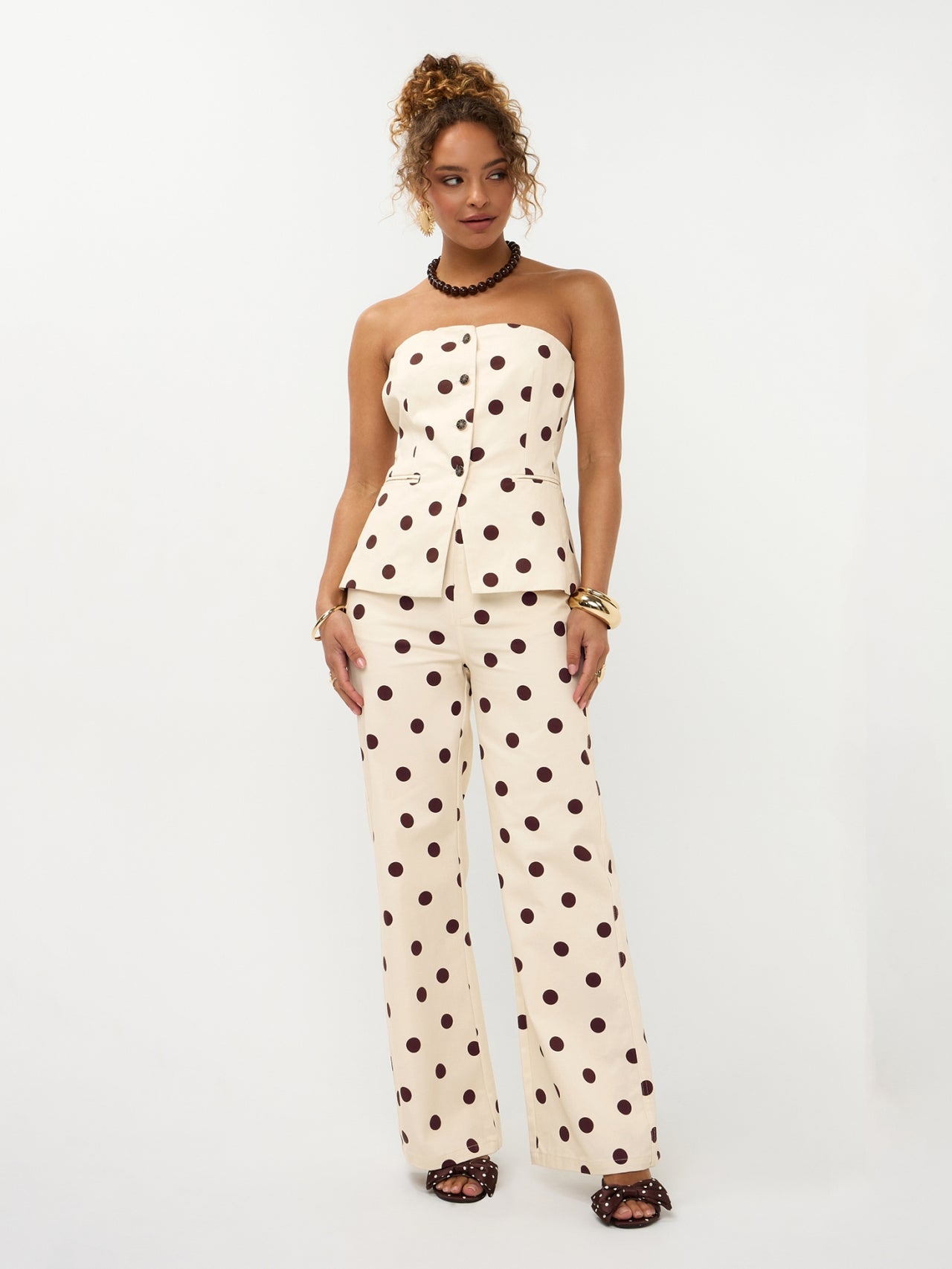 Ydence polka dot broek crème met bruine stippen model Pants Djamilla Ecru