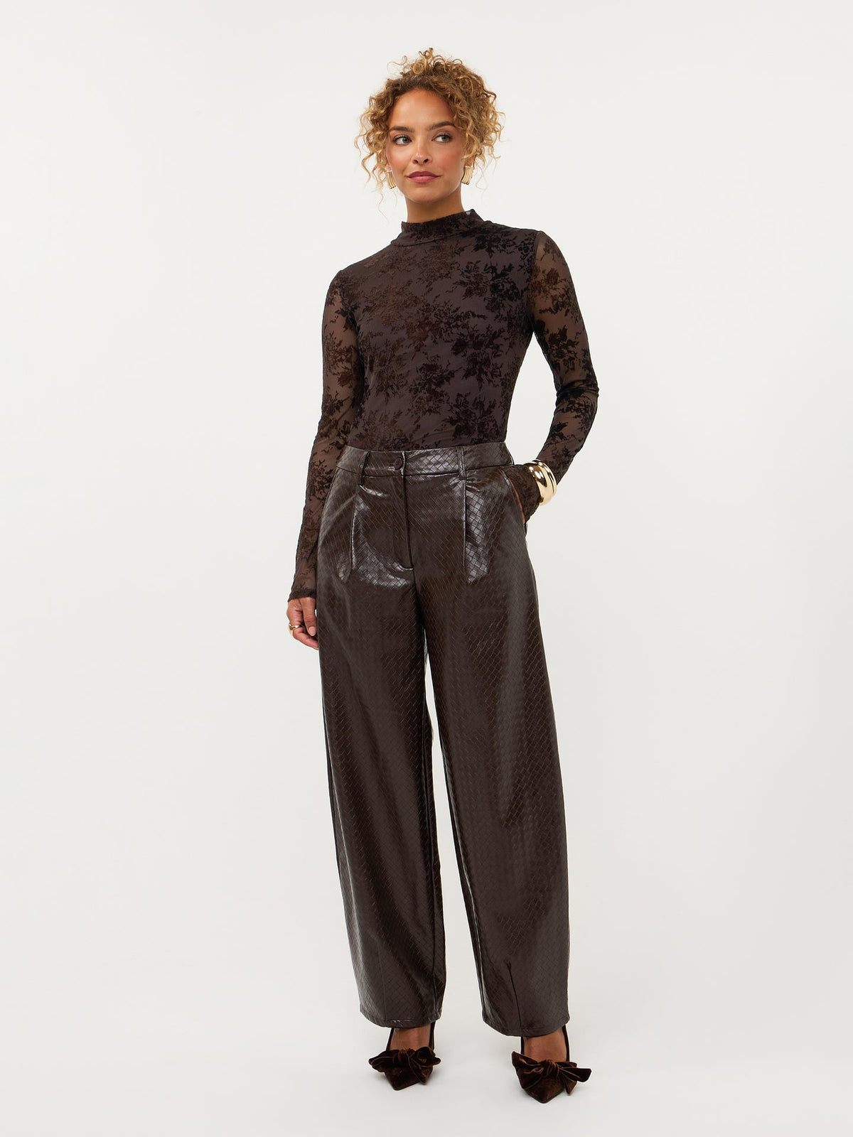 Ydence broek leather look donker bruin gevlochten barrel fit model Pants Tasha Dark brown