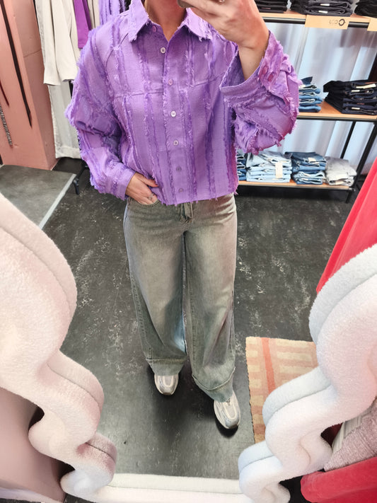 Refined Department lila blouse cropped met ruffles model Saden blouse lilac