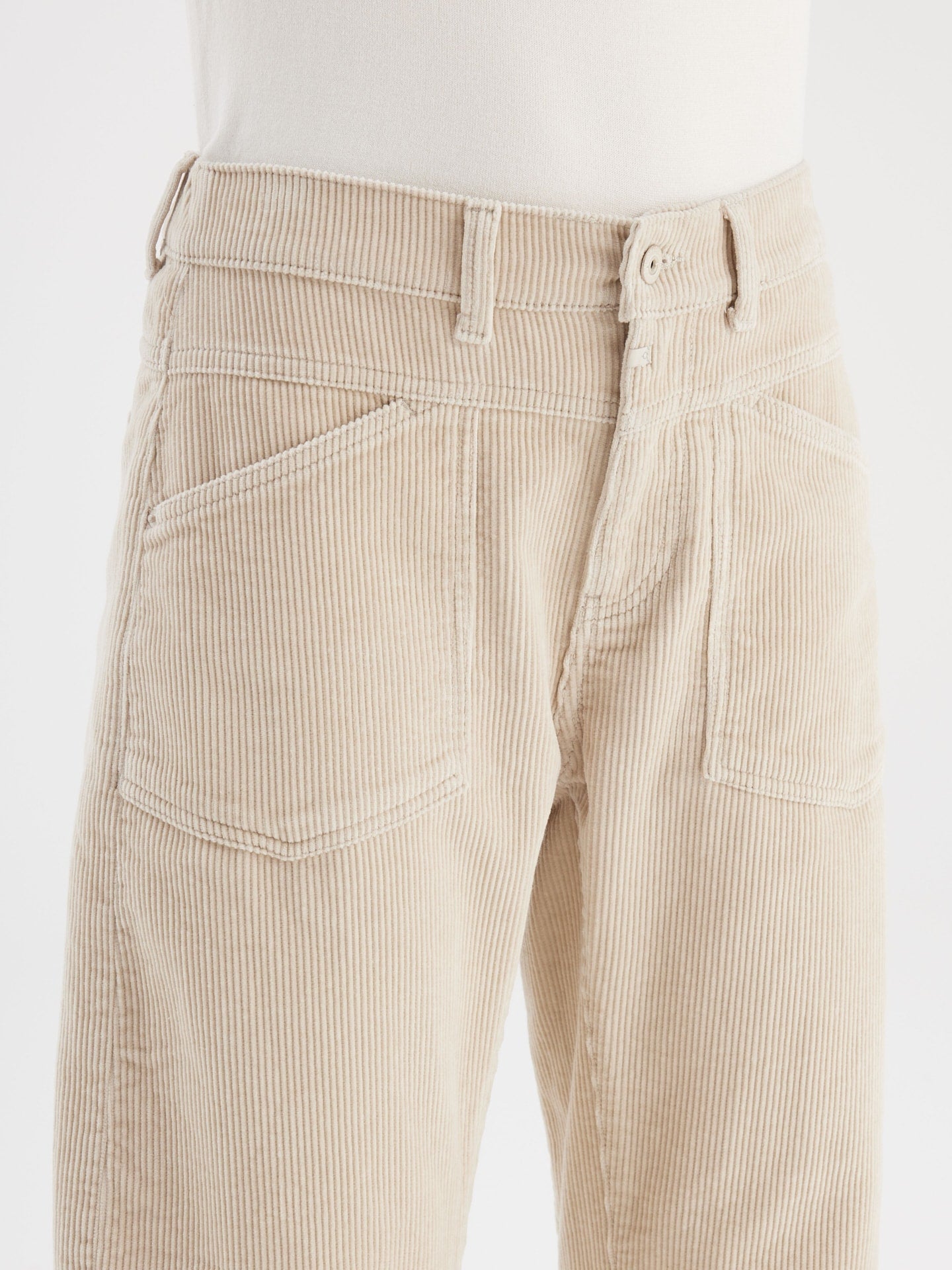 COJ broek rib zand kleur model Selena Cord Light Sand lengte 2