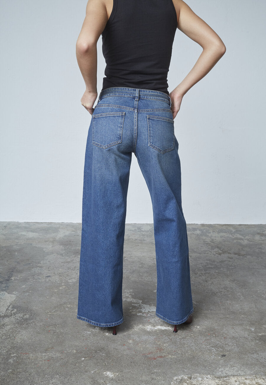 Sisters Point jeans blauw onea belt vintage blue