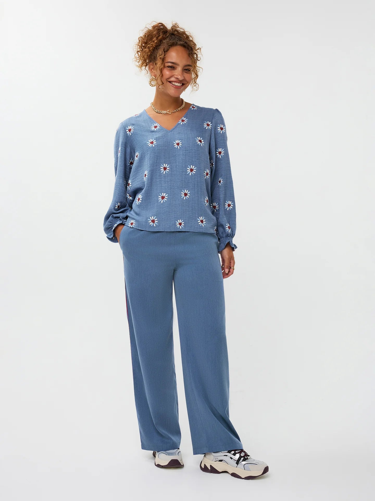 Ydence blouse blauw model Philou denim blue