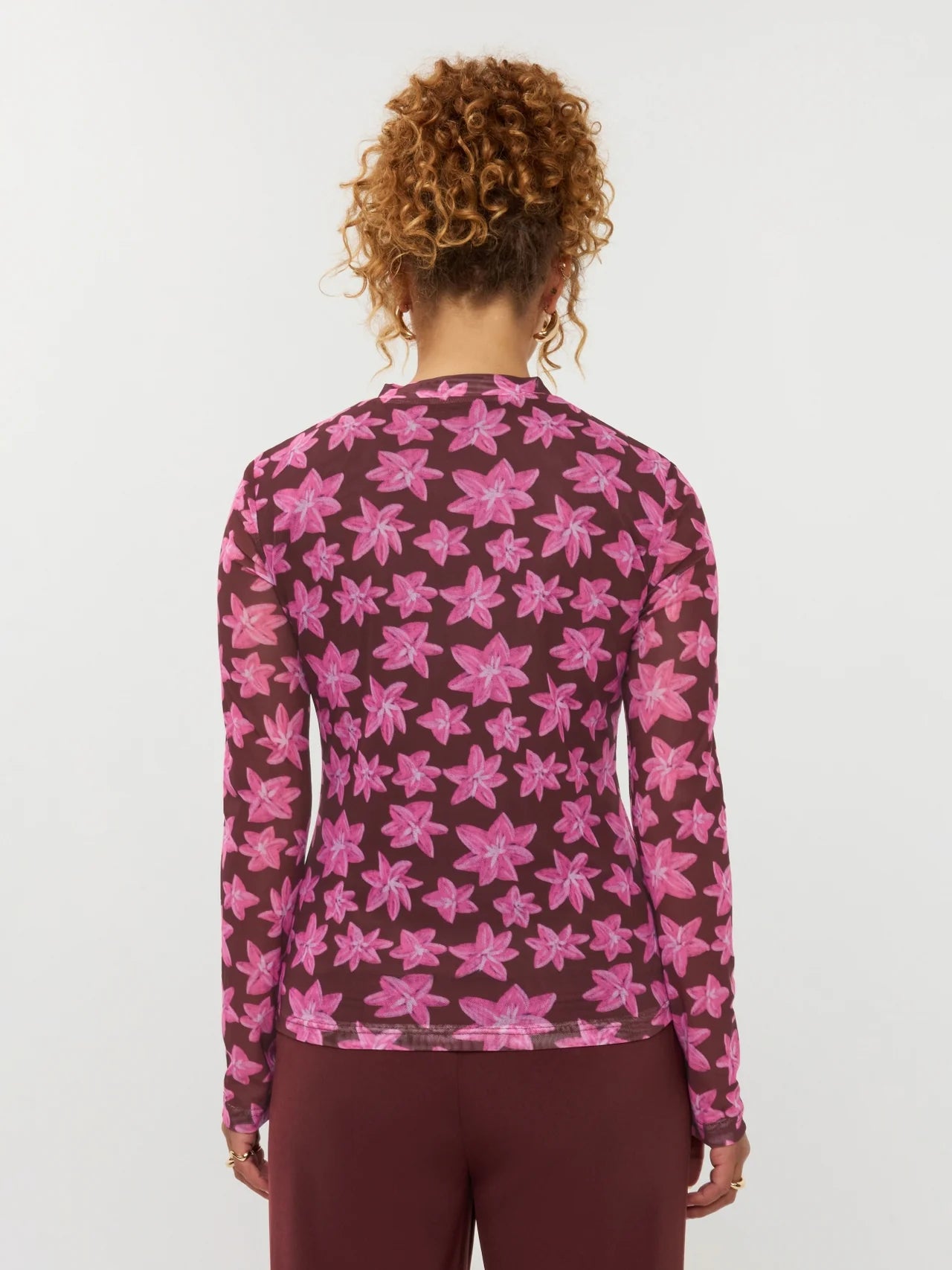 Ydence top bruin met roze bloemen print model Top Willemijn brown flower