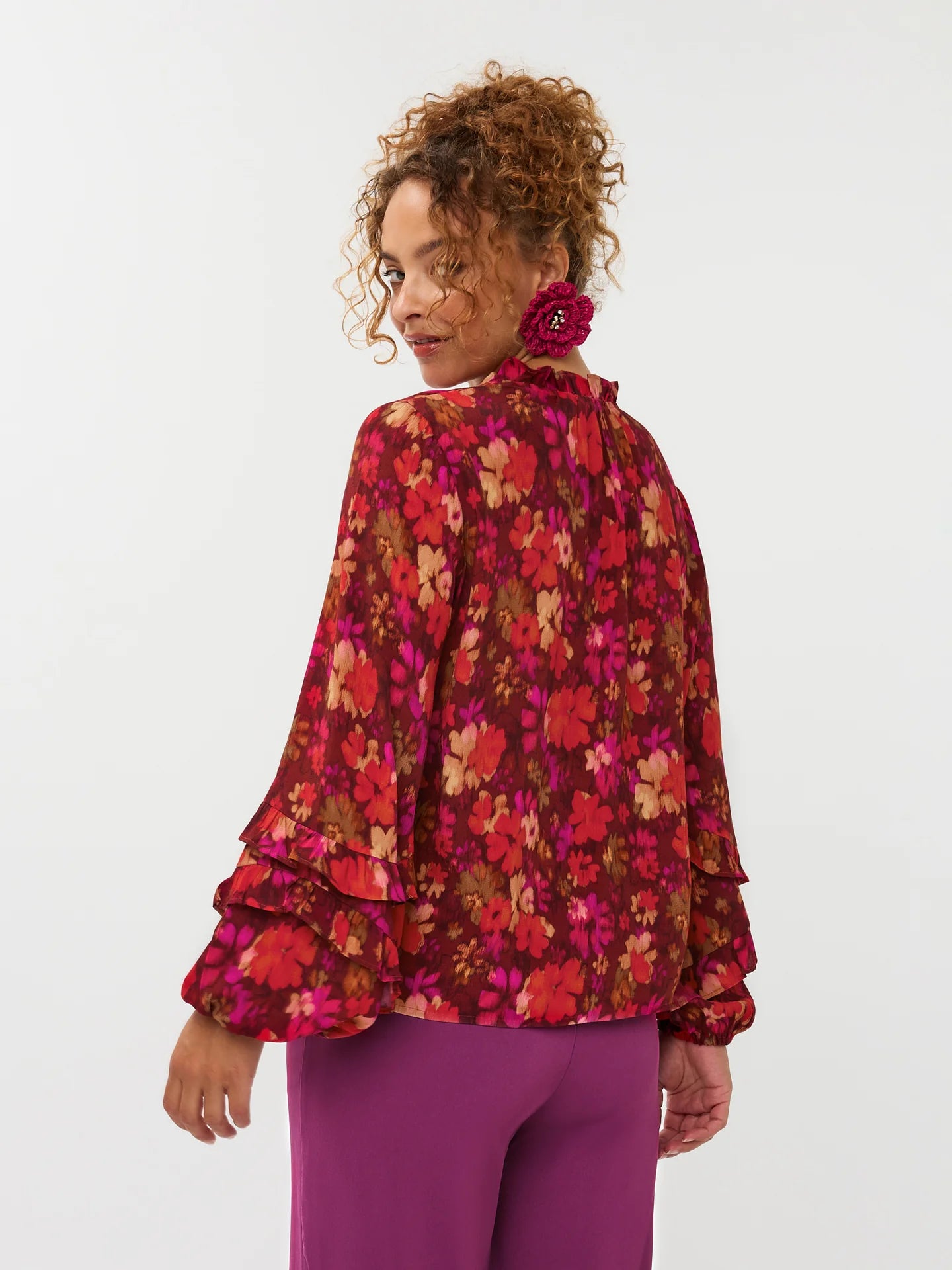 Ydence blouse roze paarse bloemenprint model Ellie multi flower