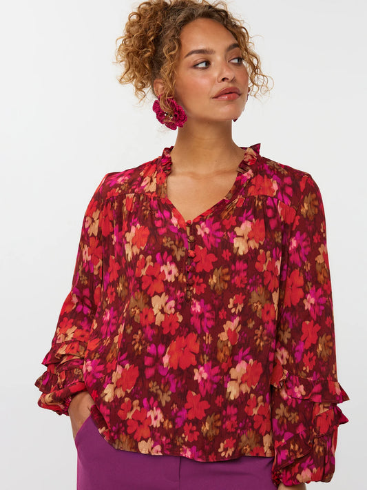 Ydence blouse roze paarse bloemenprint model Ellie multi flower