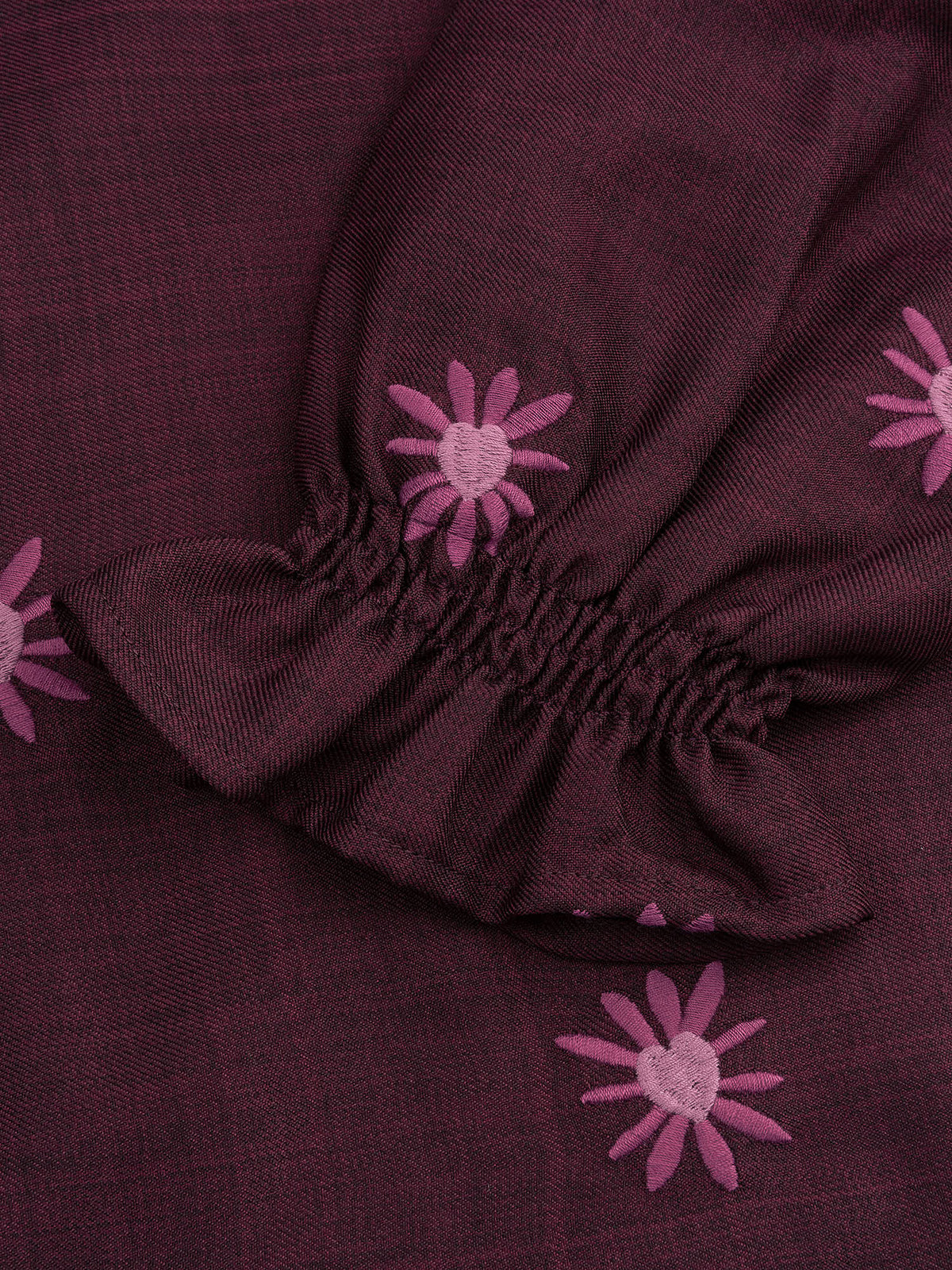 Ydence blouse bordeaux plum borduursel model Jasmijn top