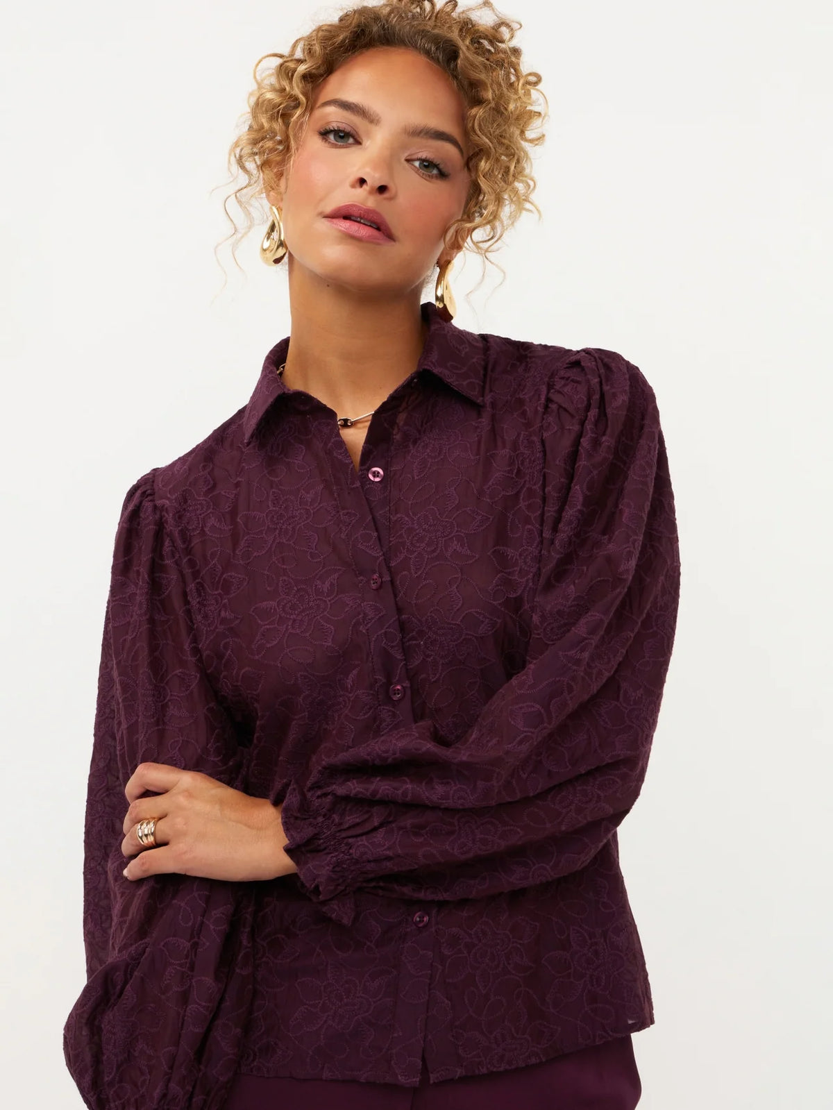 Ydence blouse bordeaux rood met borduursel model Victoria Burgundy