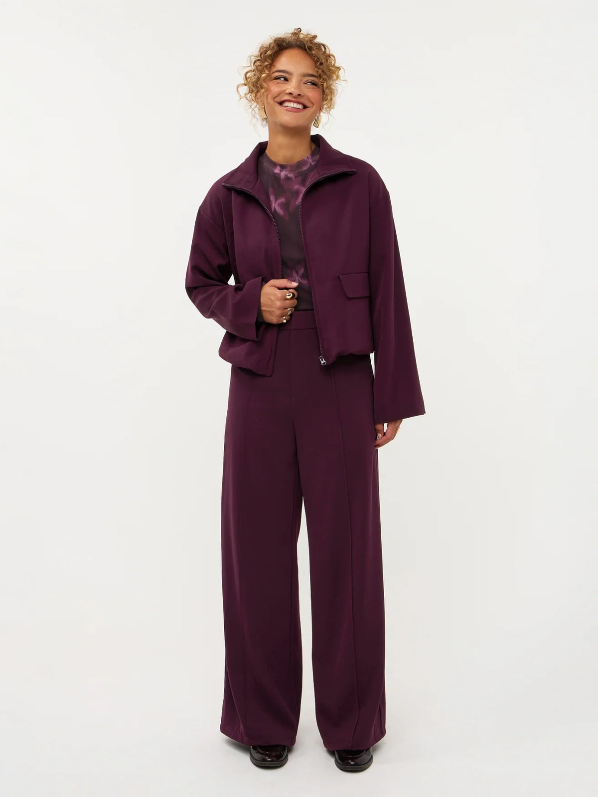 Ydence jasje bordeaux paars model Jacket davis plum