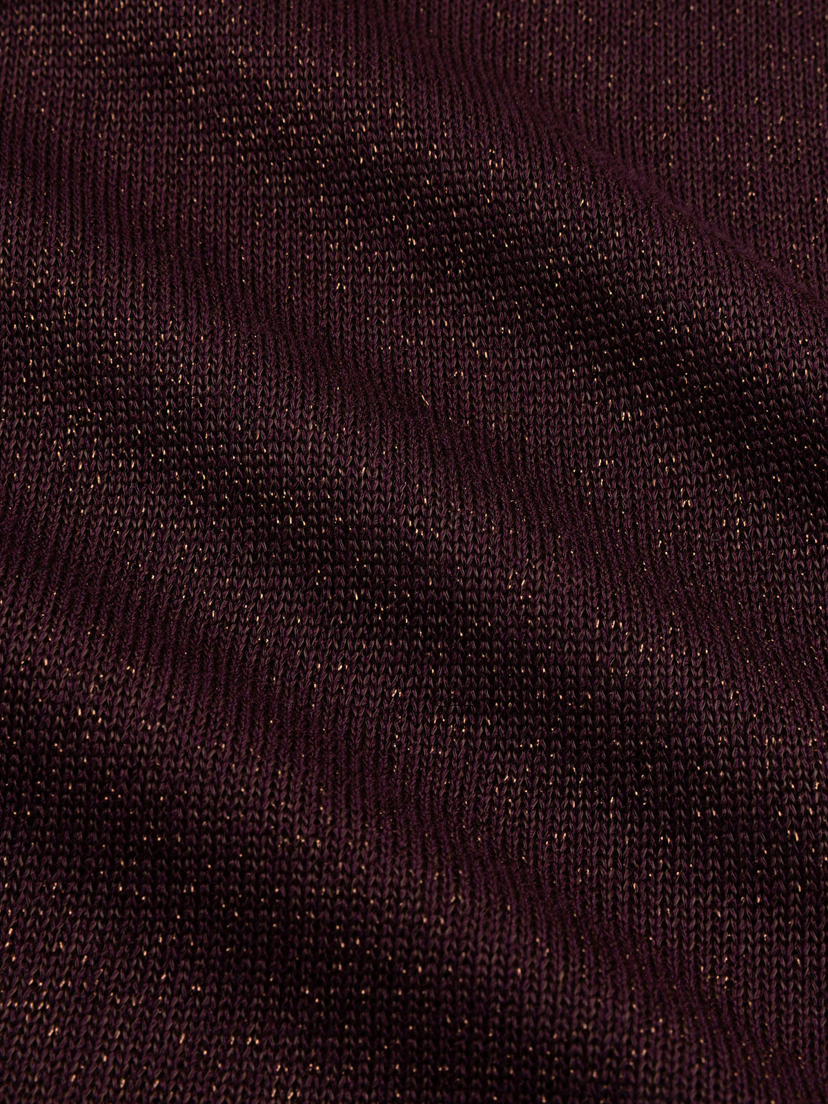 Ydence fijn gebreid licht doorschijnend met glitter bordeaux paars model Knitted Lotte top Plum