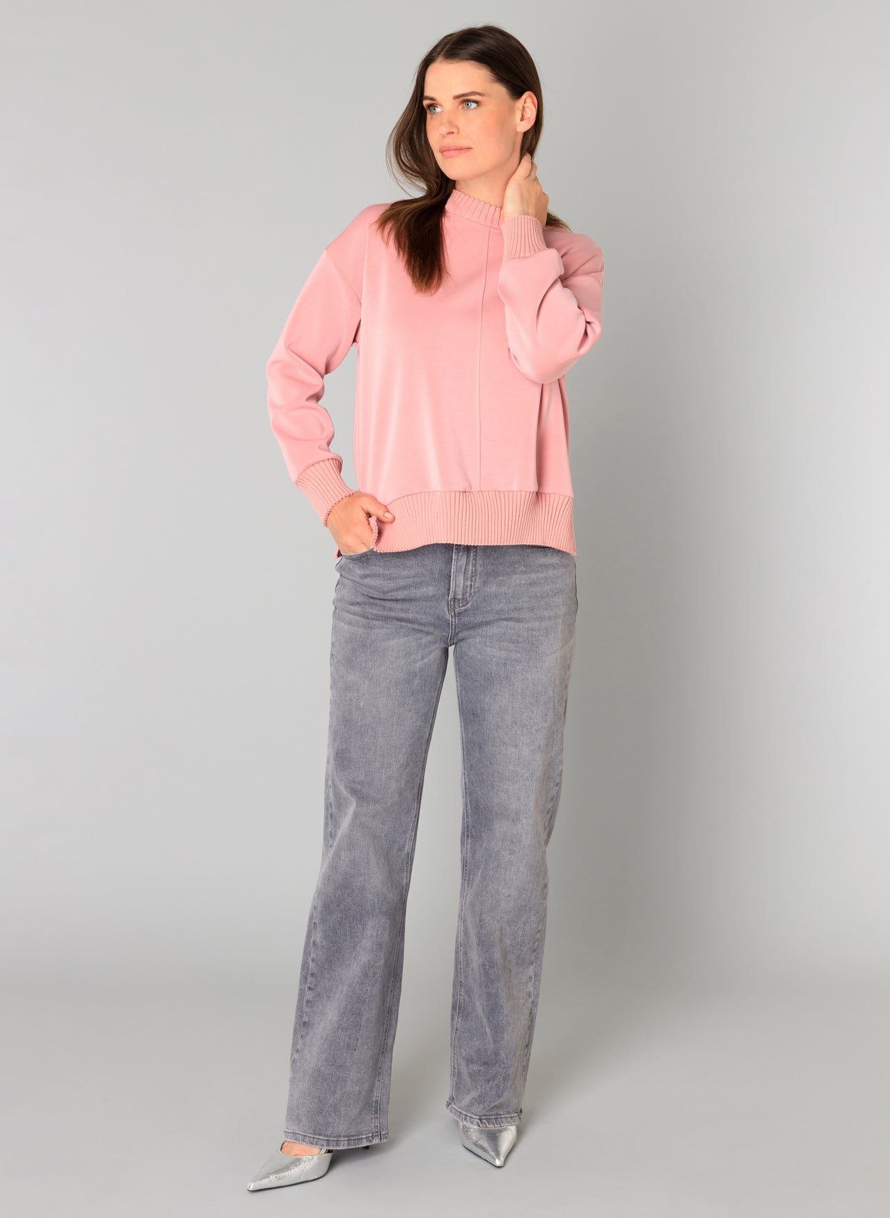 Yest roze sweater model Nele essential dark rose